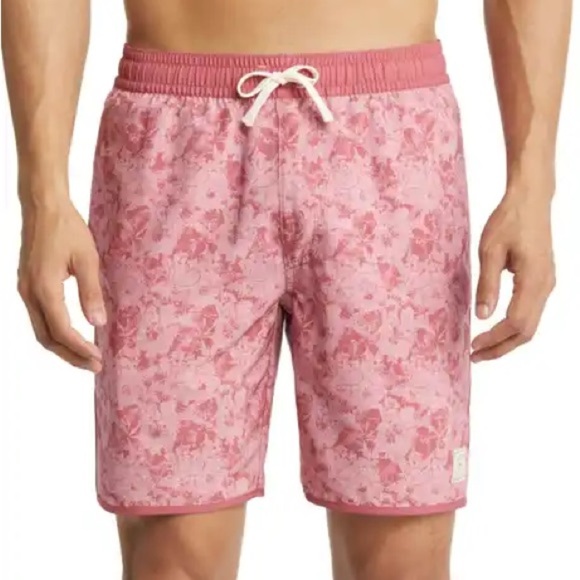 Travis Mathew | Floral Boardshoets - Picture 3 of 4